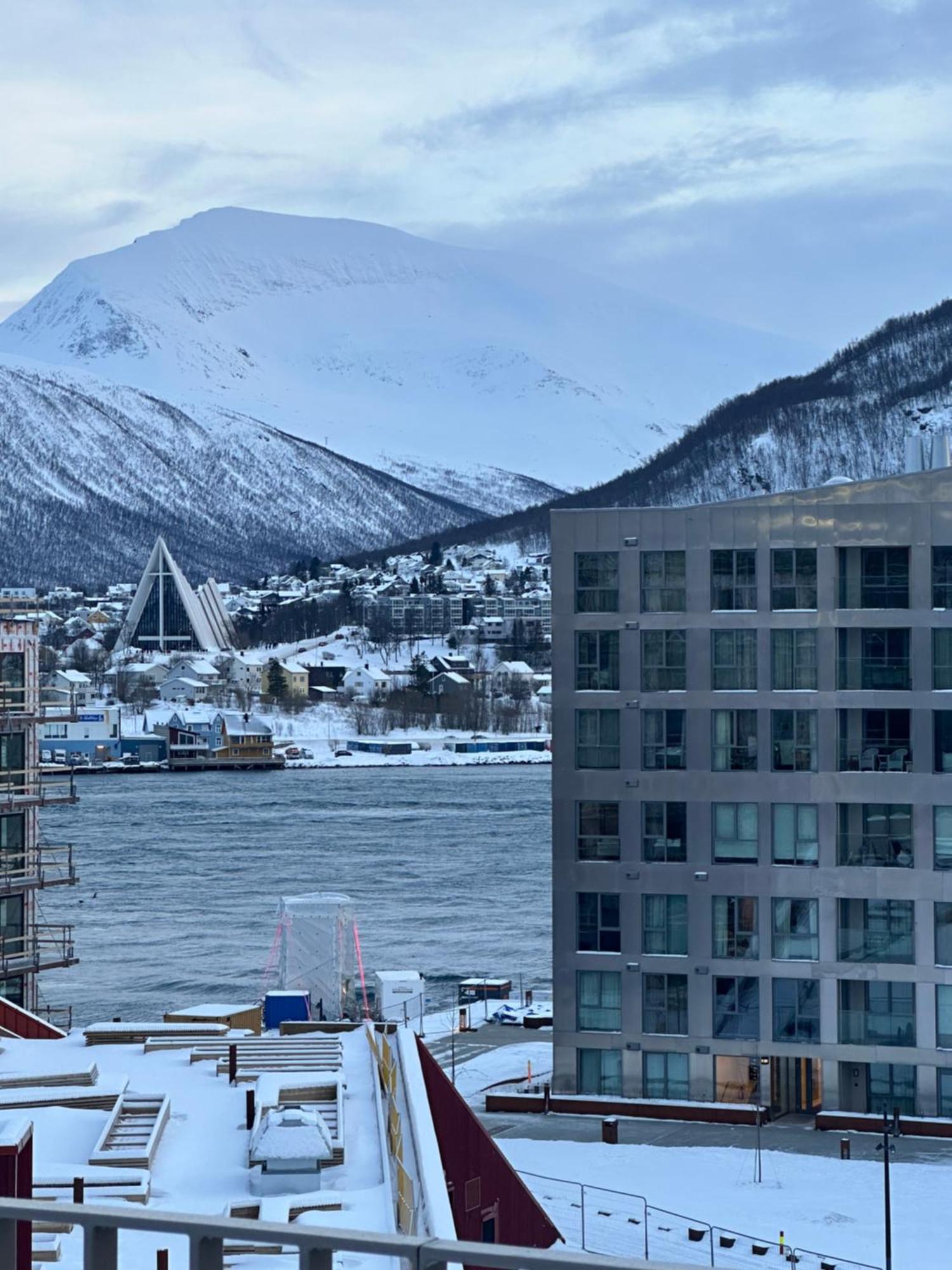 Thenorthernexplorer Penthouse Tromsø Exteriör bild