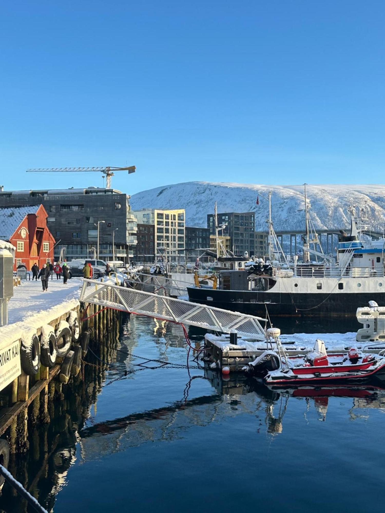 Thenorthernexplorer Penthouse Tromsø Exteriör bild