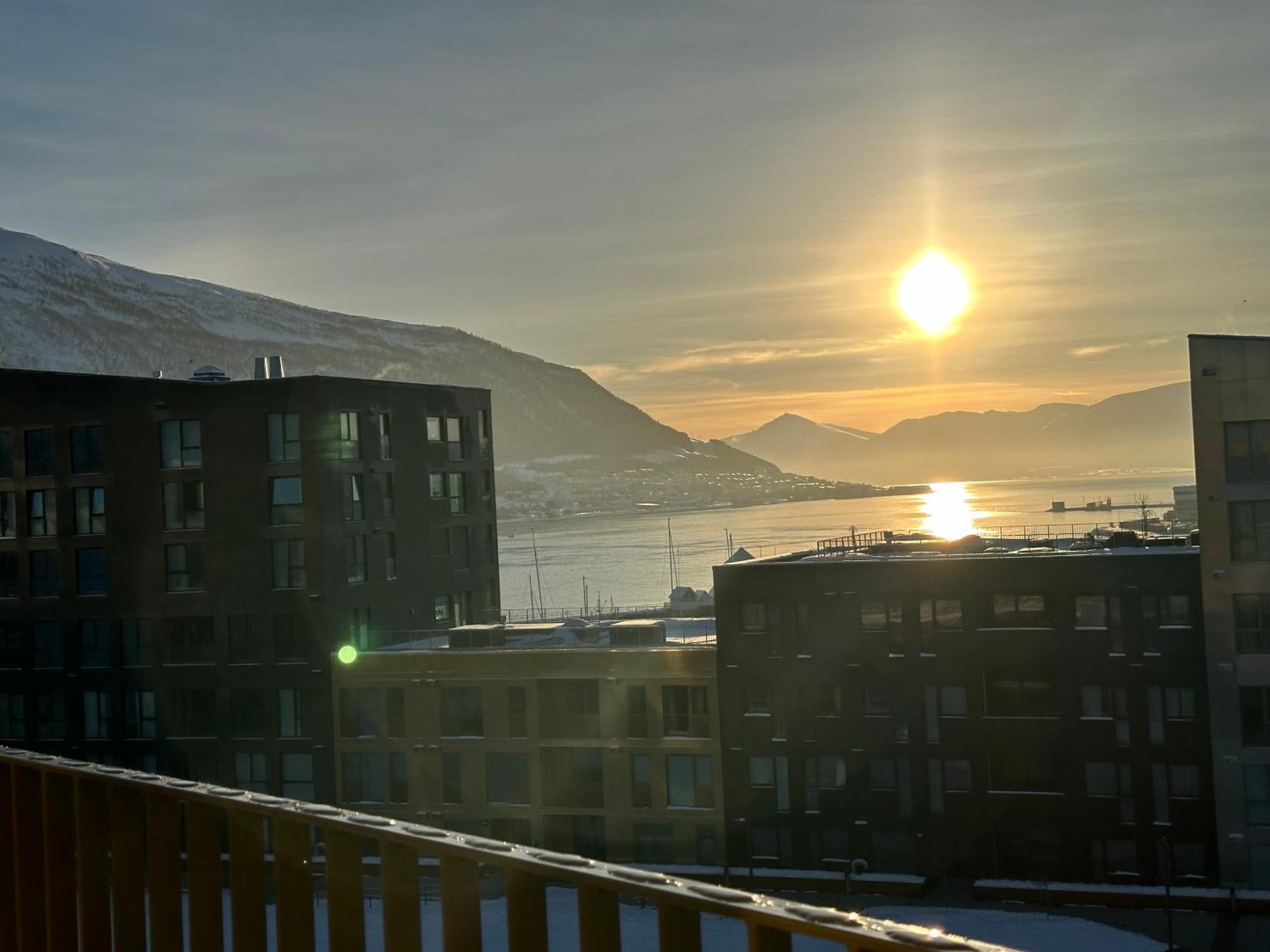 Thenorthernexplorer Penthouse Tromsø Exteriör bild