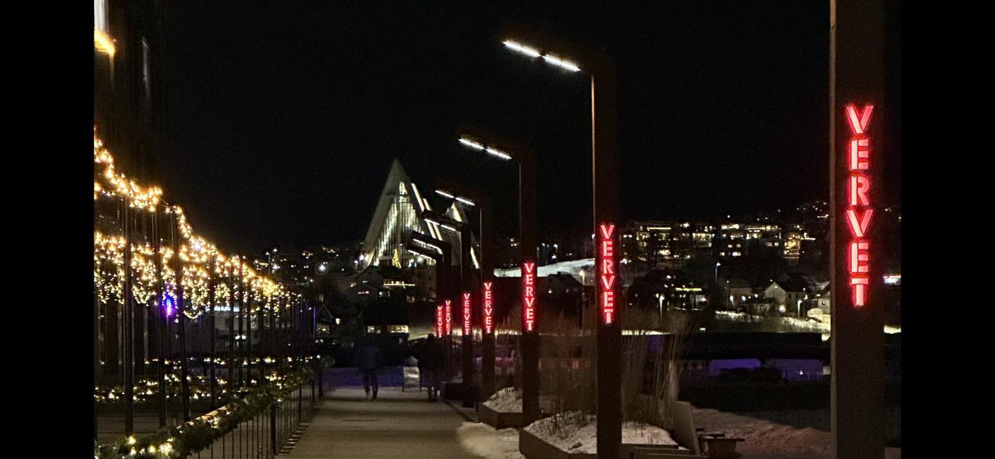 Thenorthernexplorer Penthouse Tromsø Exteriör bild